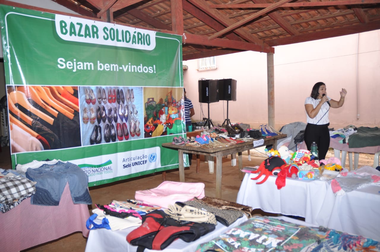 Articuladora do Selo Unicef Primeira Dama de Porto Nacional Aline Maia realiza 1º Bazar Solidário 2