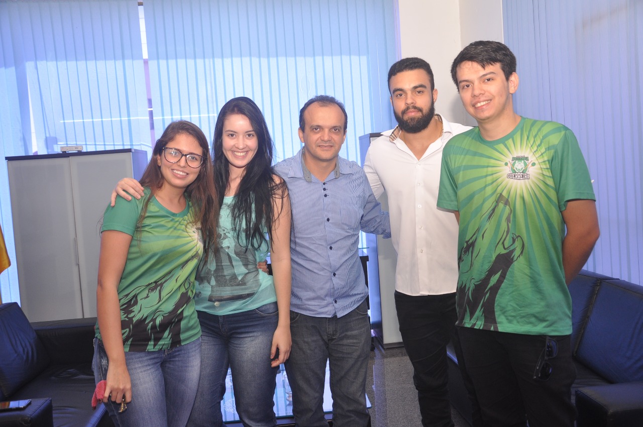 Prefeito Joaquim Maia recebe integrantes da Associação Atlética Guerreira de Medicina do ITPAC com o intuito de fortalecer parceria