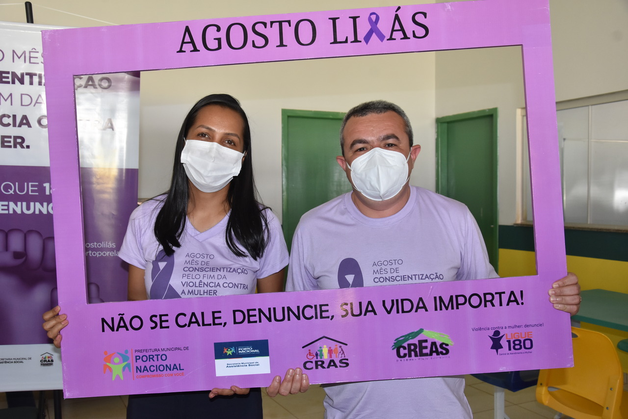 Agosto lilás 2